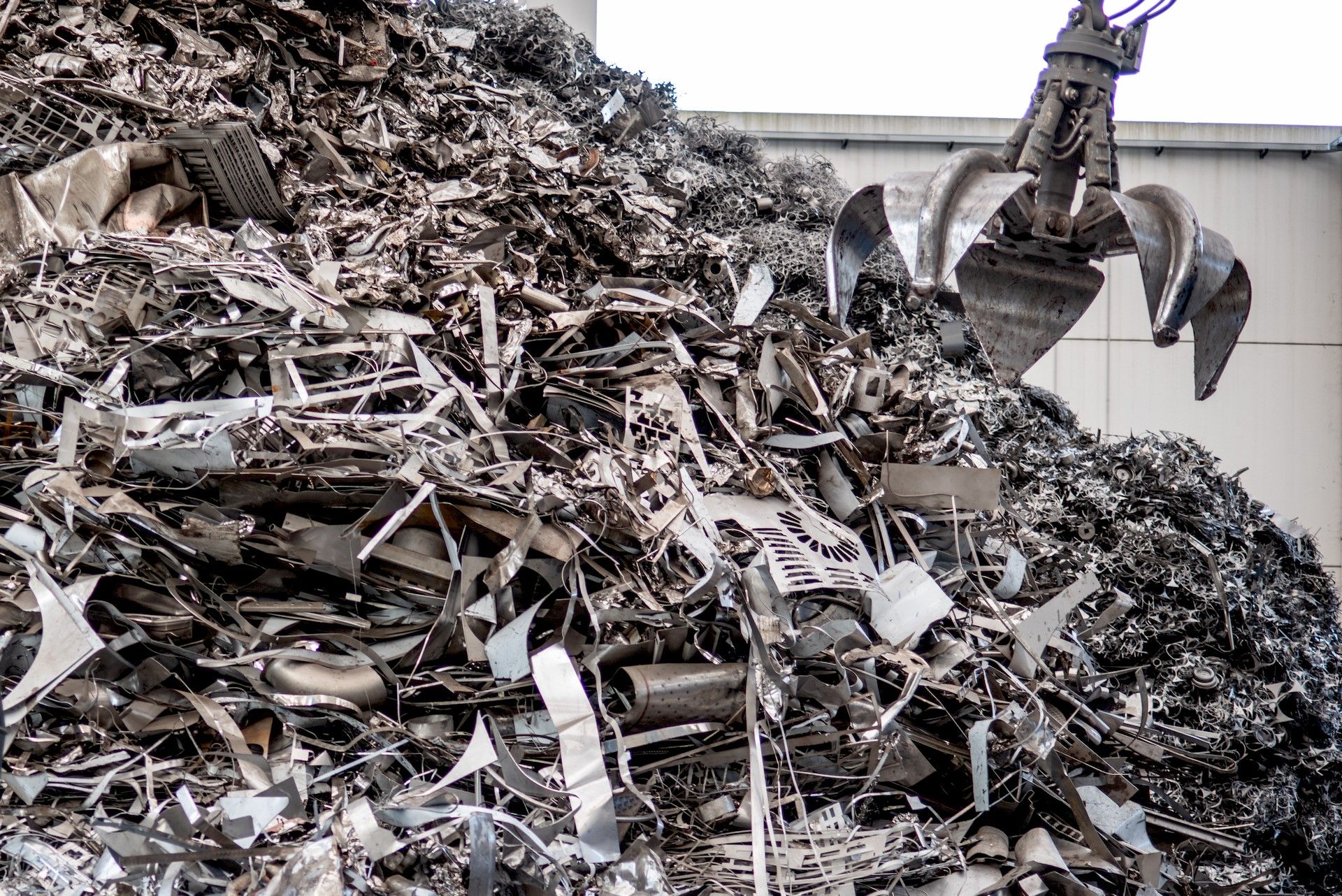 gru recupero e smaltimento materiale industriale ESSEBI Isola Del Gran Sasso Teramo Abruzzo